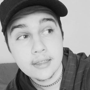 Meet your Posher, Quincy